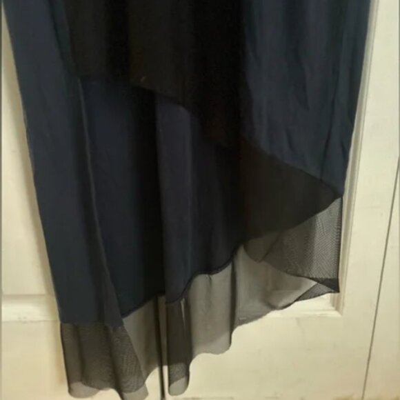 Gorgeous BCBG Black Midi Stretch Cutout Back Dress  L - New Condition - Picture 3 of 7